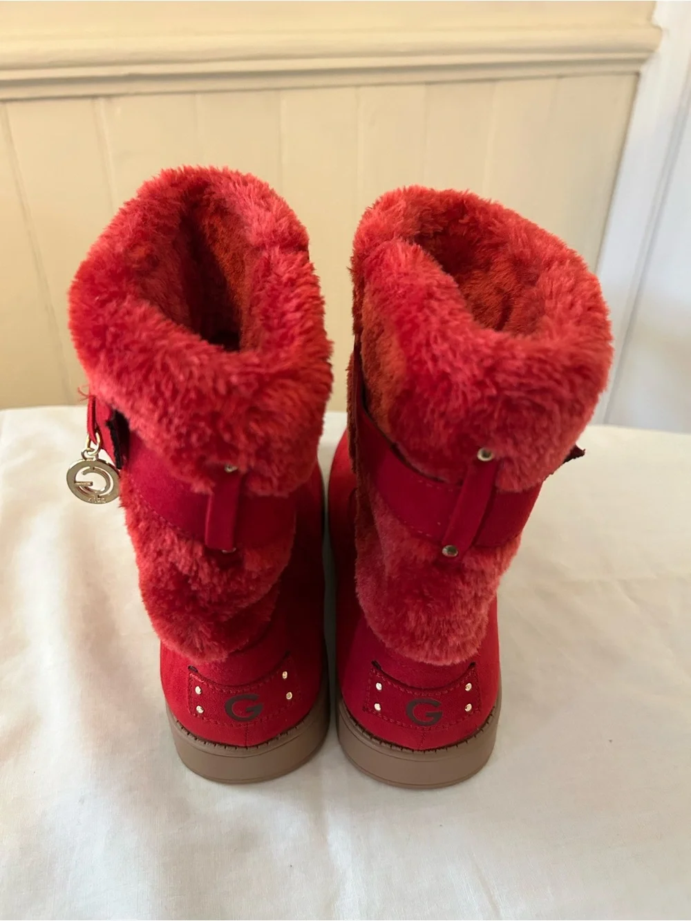 NWT G By Guess Adlea Red Faux Fur Suede Winter Boots/Woman’s Size 7.5